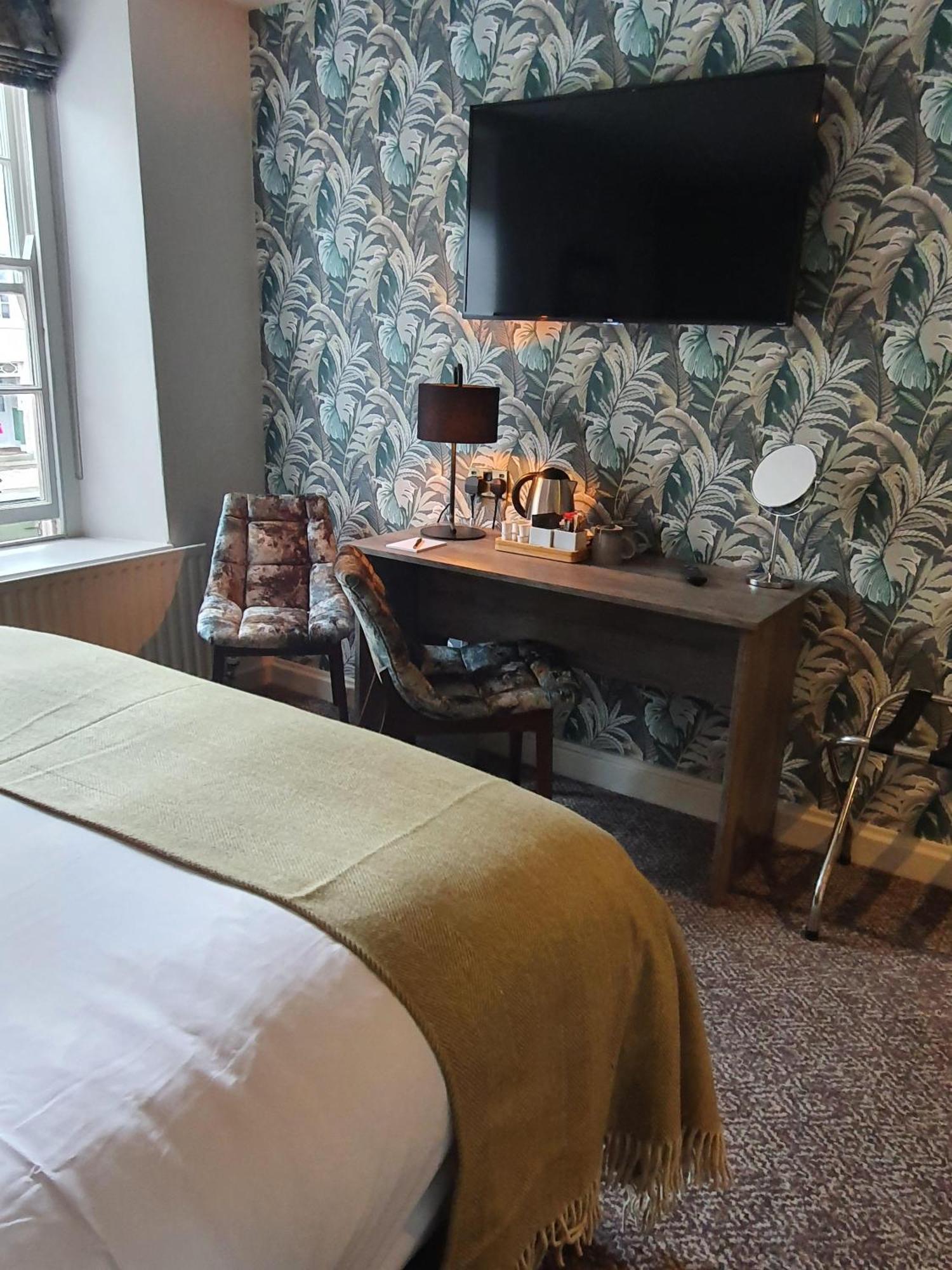 Отель The Coach And Horses Хексем Номер фото